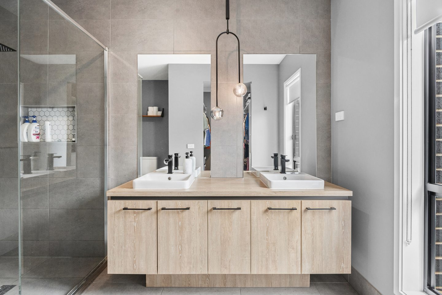 Ensuite vanity and pendant lights